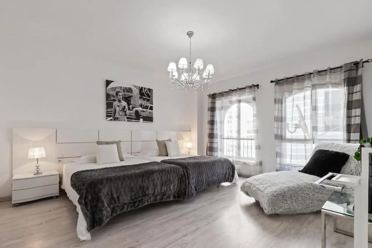 Amplio Y Luminoso Apartamento En 1 Linea Playa Μαρμπέλλα 0*,  Ισπανία