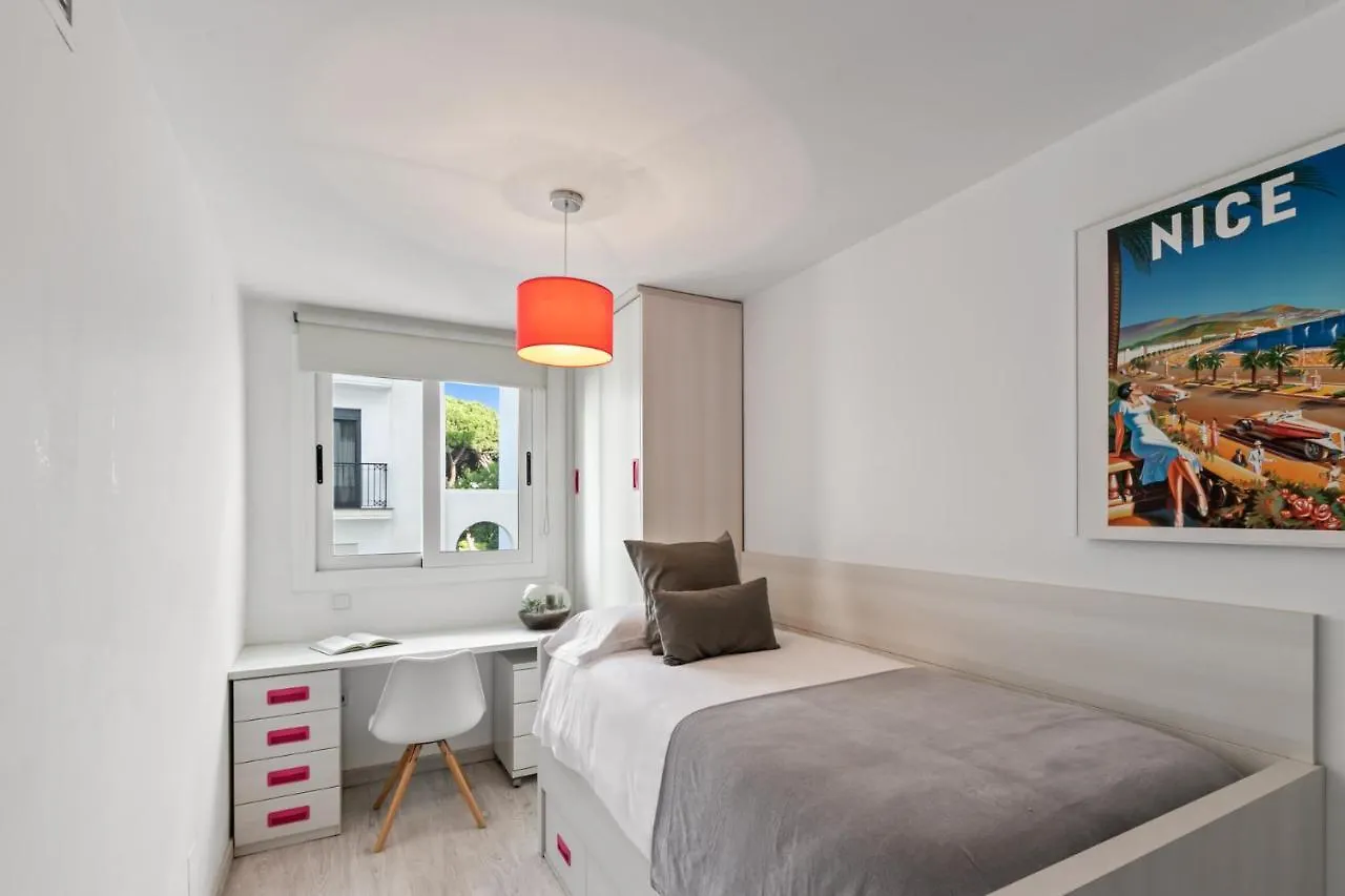 Amplio Y Luminoso Apartamento En 1 Linea Playa Μαρμπέλλα 0*,  Ισπανία